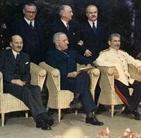 Conferência de Potsdam impõe sanções de Aliados contra Alemanha