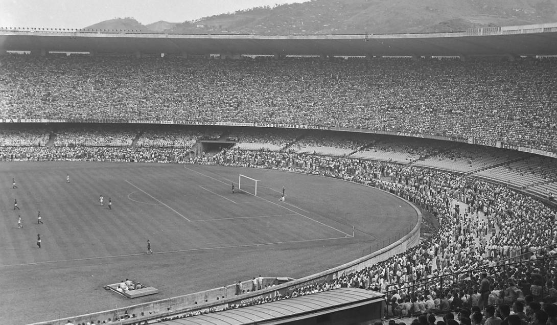 Estádio do Maracanã é inaugurado no Rio de Janeiro