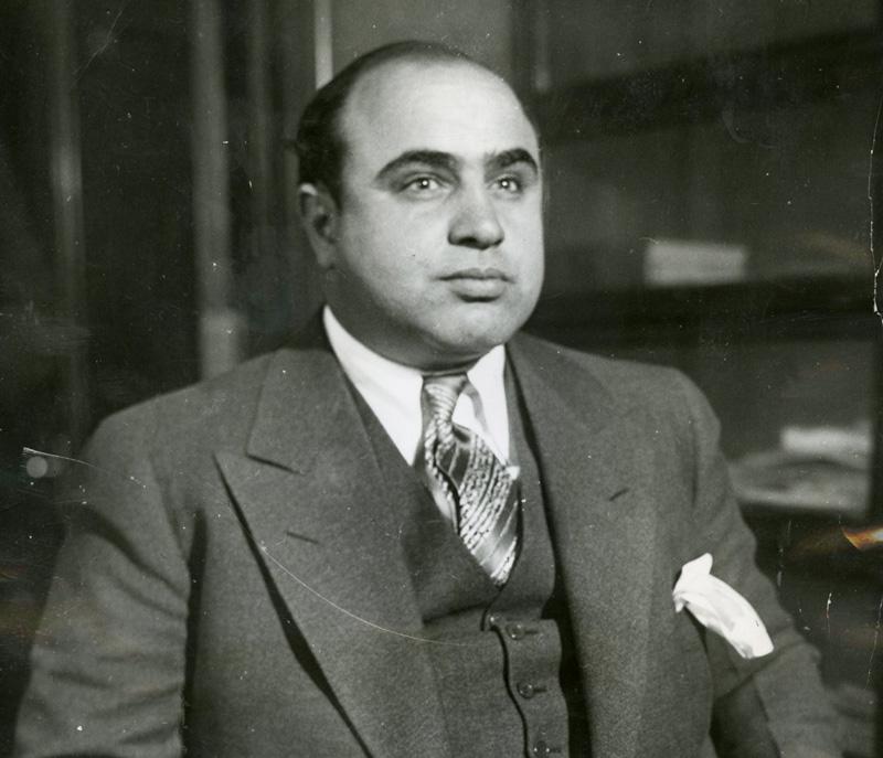 Nasce Al Capone, um dos maiores mafiosos dos EUA