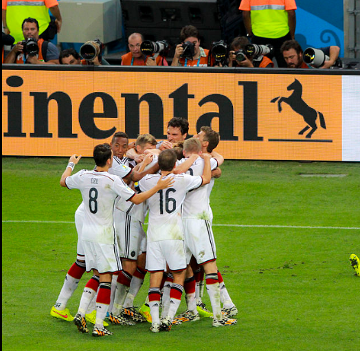 Brasil leva 7x1 da Alemanha e é eliminado da Copa em casa