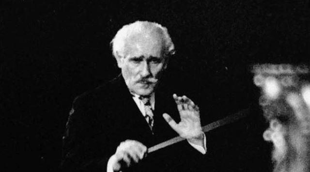Morre o maestro italiano Arturo Toscanini