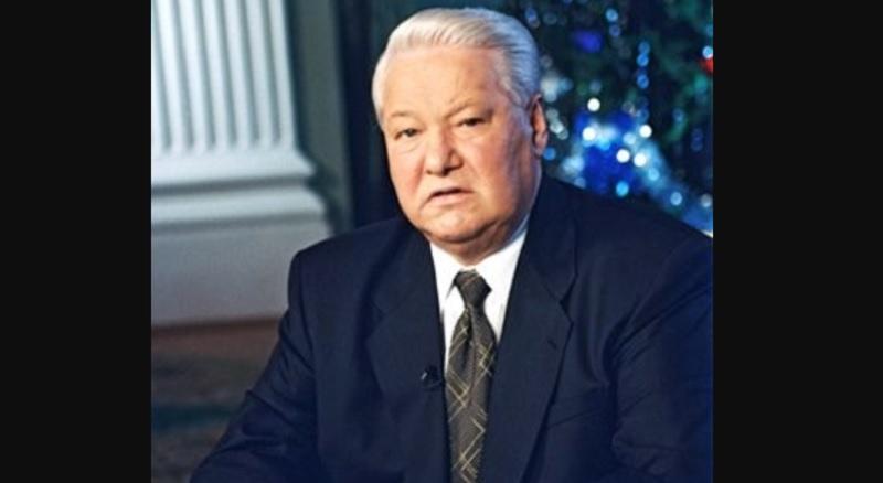 Boris Yeltsin assume como primeiro presidente eleito da Rússia
