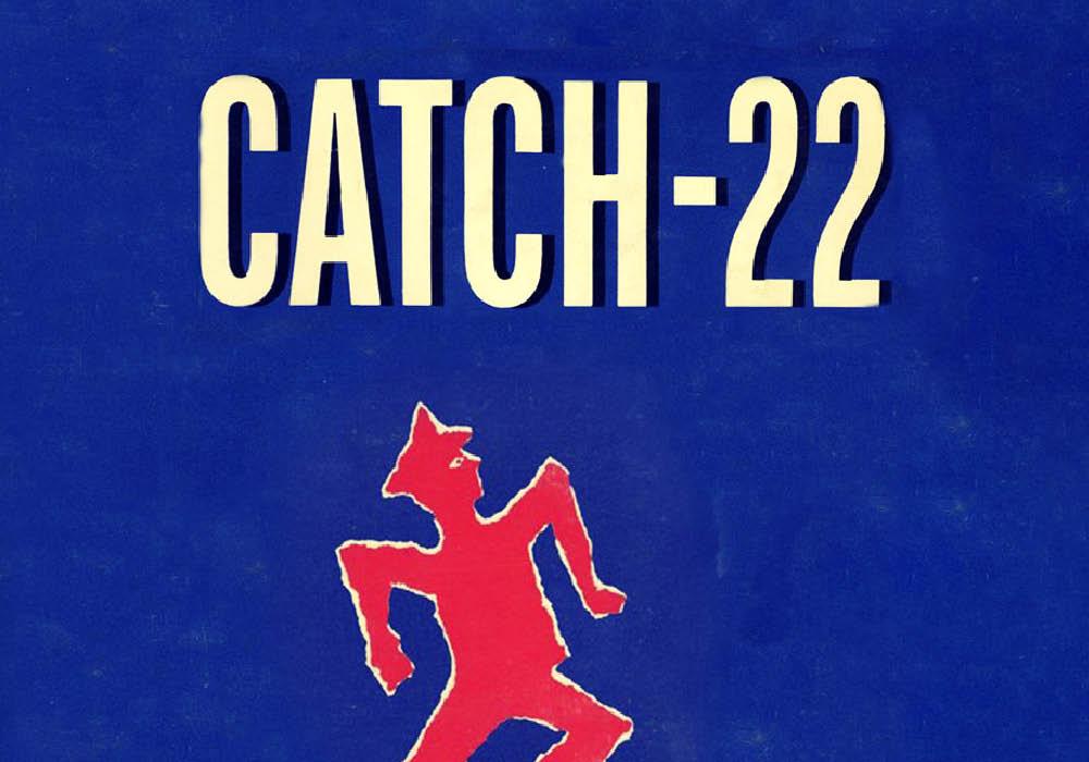 Publicado livro Catch-22 (Ardil-22), que batizou a expressão "sinuca de bico" em inglês