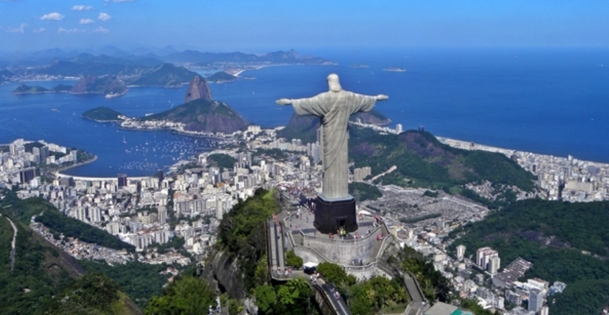 Estátua do Cristo Redentor é inaugurada no Rio de Janeiro