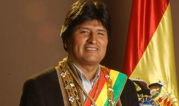 Nasce Evo Morales, primeiro presidente boliviano de origem indígena