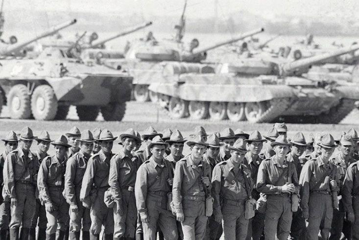 Termina a guerra entre a União Soviética e o Afeganistão