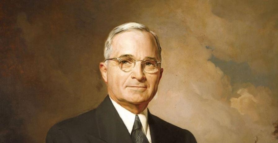 Harry S. Truman é eleito presidente dos EUA