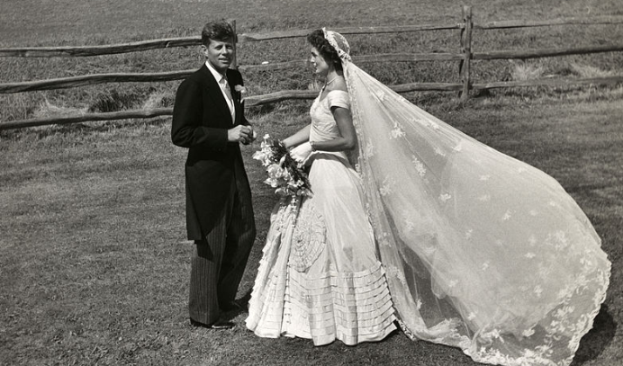 John Kennedy casa com Jacqueline Bouvier