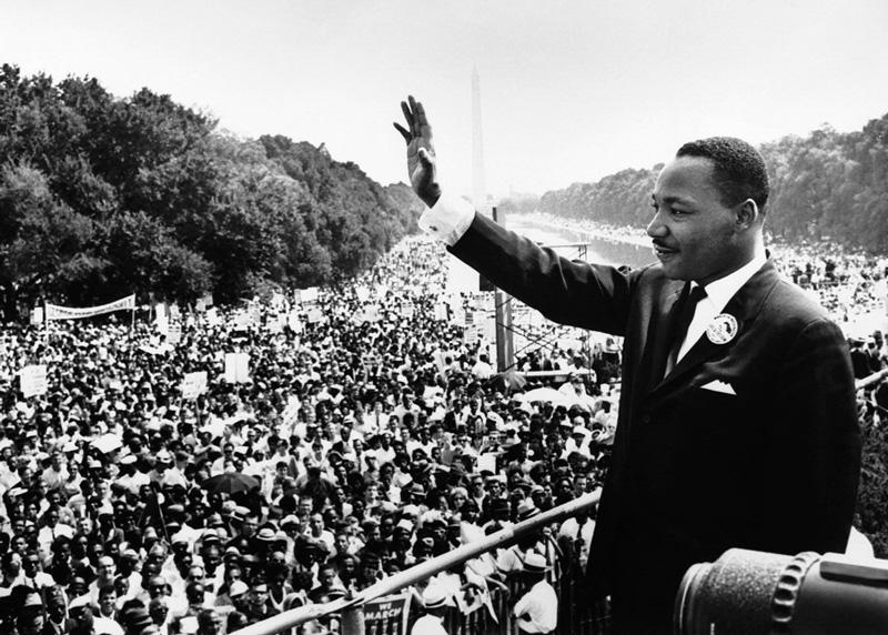 Nasce o ativista Martin Luther King Jr.