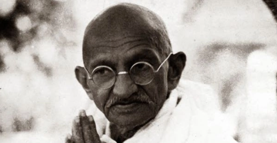 Nasce Mahatma Gandhi, a ?Grande Alma? da paz mundial