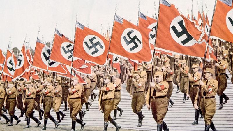 Política do Gleichschaltung declara o Partido Nazista como o único permitido na Alemanha