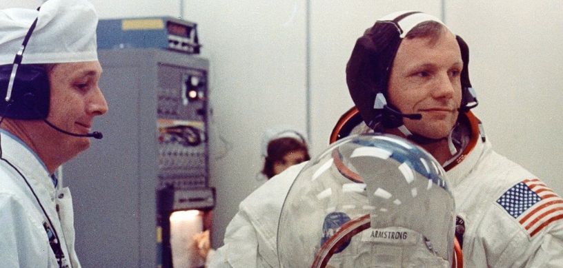 Nasce Neil Armstrong, o primeiro homem a pisar na Lua