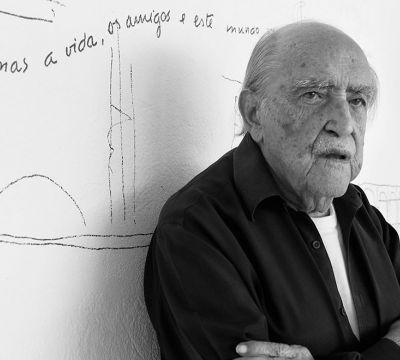 Nasce o arquiteto Oscar Niemeyer
