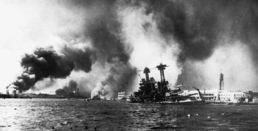 Japão ataca Pearl Harbor e EUA entram na Segunda Guerra Mundial
