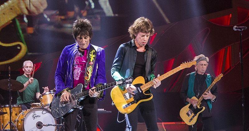 Rolling Stones tocam para 1,5 milhão de pessoas em Copacabana