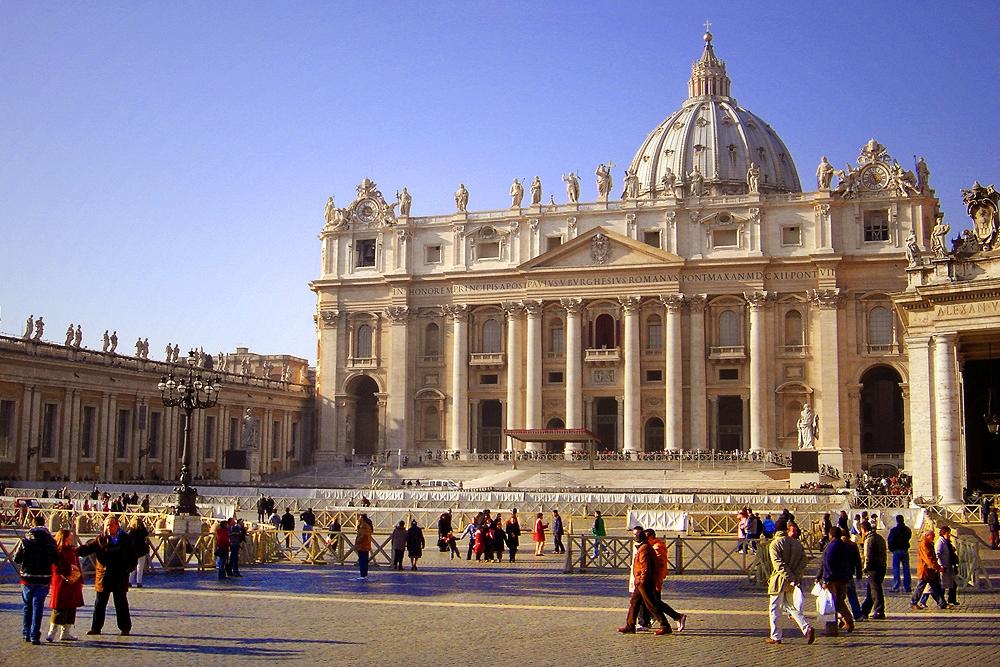 A Basílica de São Pedro no Vaticano é concluída