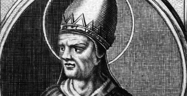 Sixto III é eleito Papa da Igreja Católica