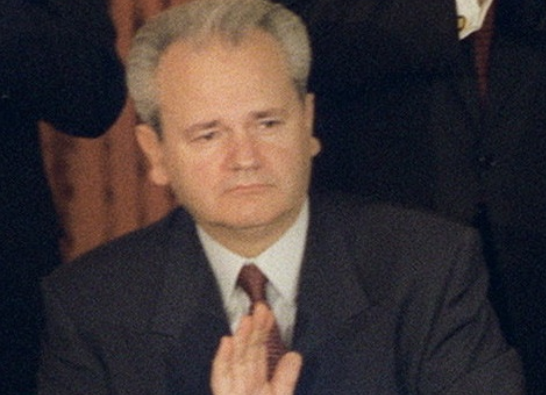 Nasce Slobodan Milosevic, ex-presidente da Sérvia e da Iugoslávia