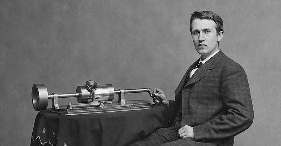 Thomas Edison patenteia o fonógrafo