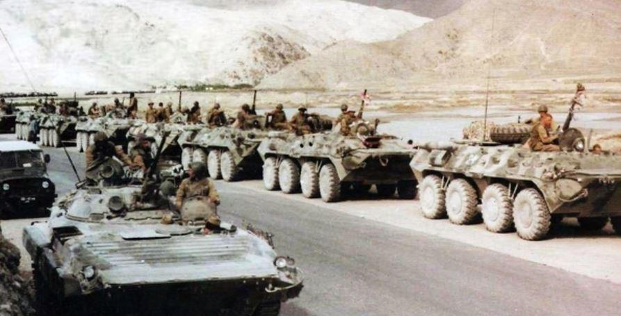 União Soviética invade o Afeganistão