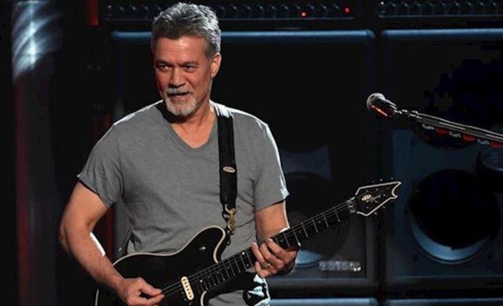 Nasce o aclamado guitarrista Eddie Van Halen