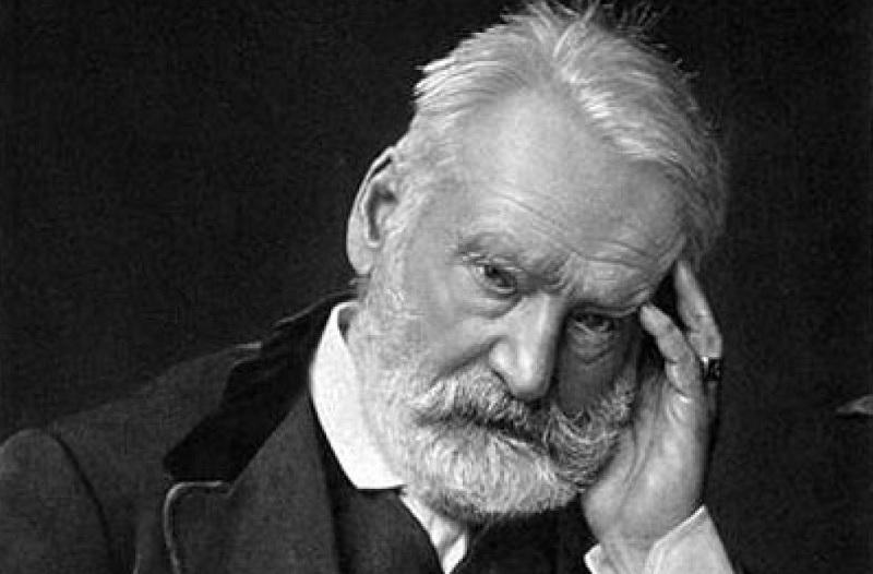 Nasce o escritor francês Victor Hugo